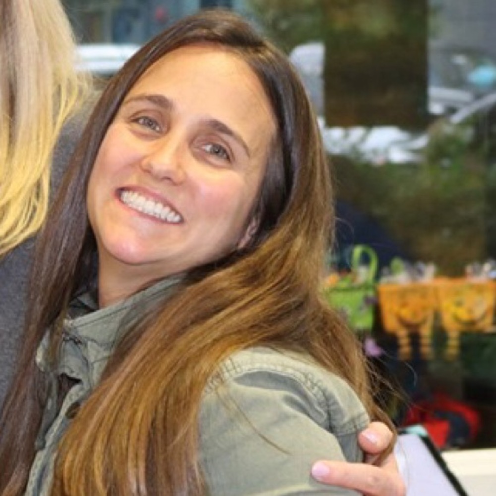 Meet your Posher, Flavia